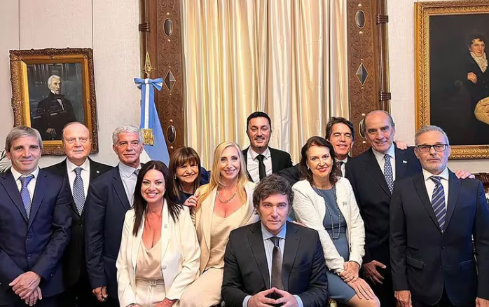 Nicolás Posse informó cuánto cobran el Presidente y los integrantes de su Gabinete